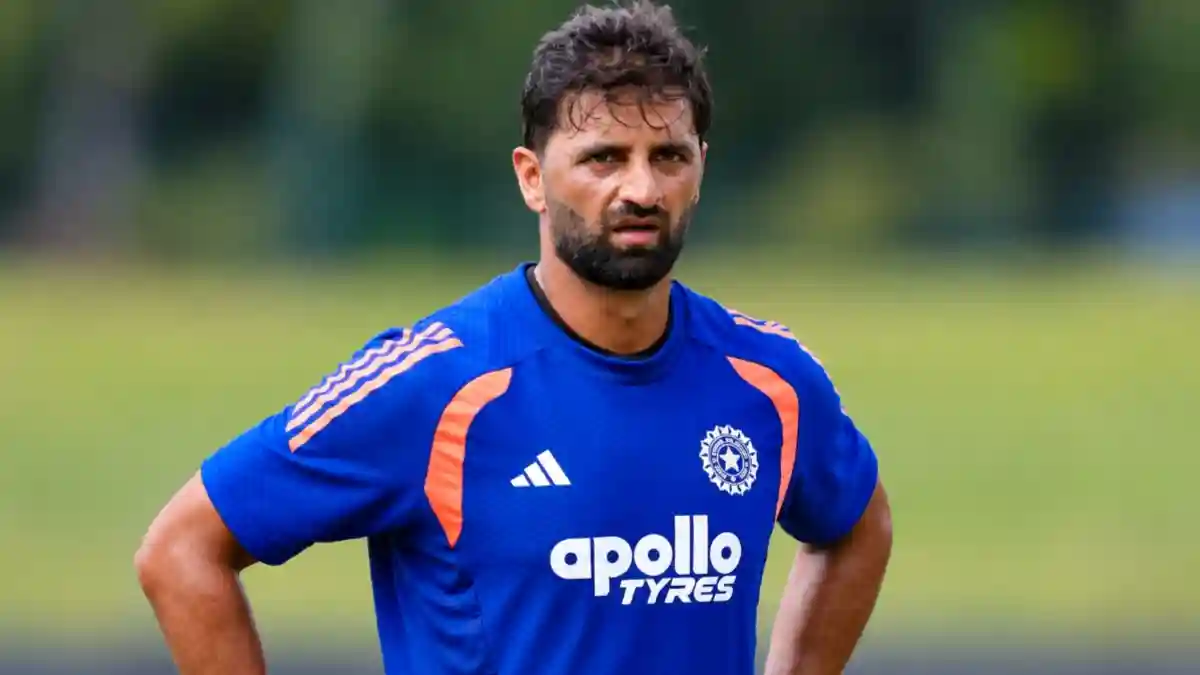 Auqib Nabi Gets India Call-Up for First Three ODIs Against New Zealand